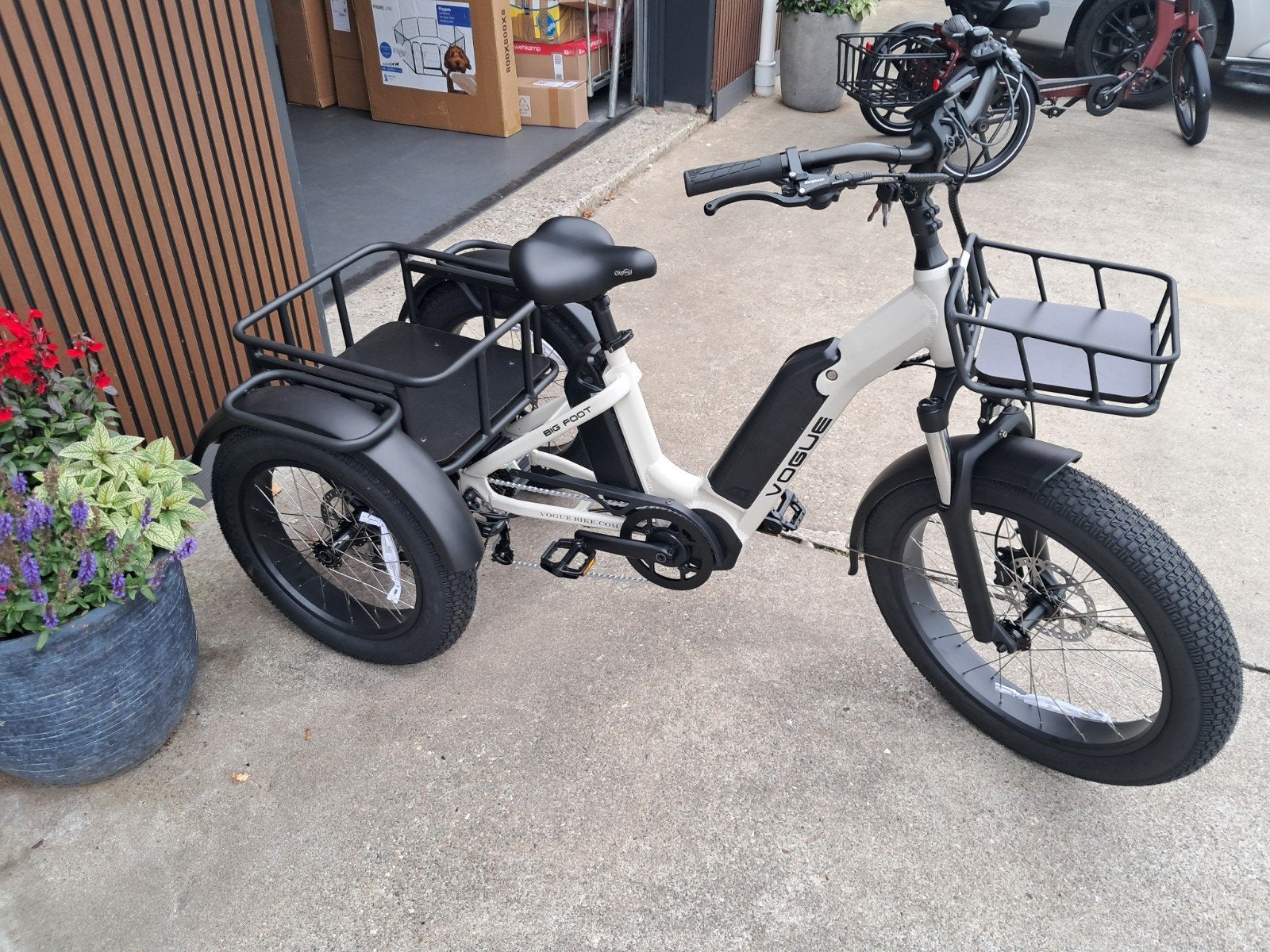 Vogue bigfoot stabiele driewieler, Ophalen, Nieuw