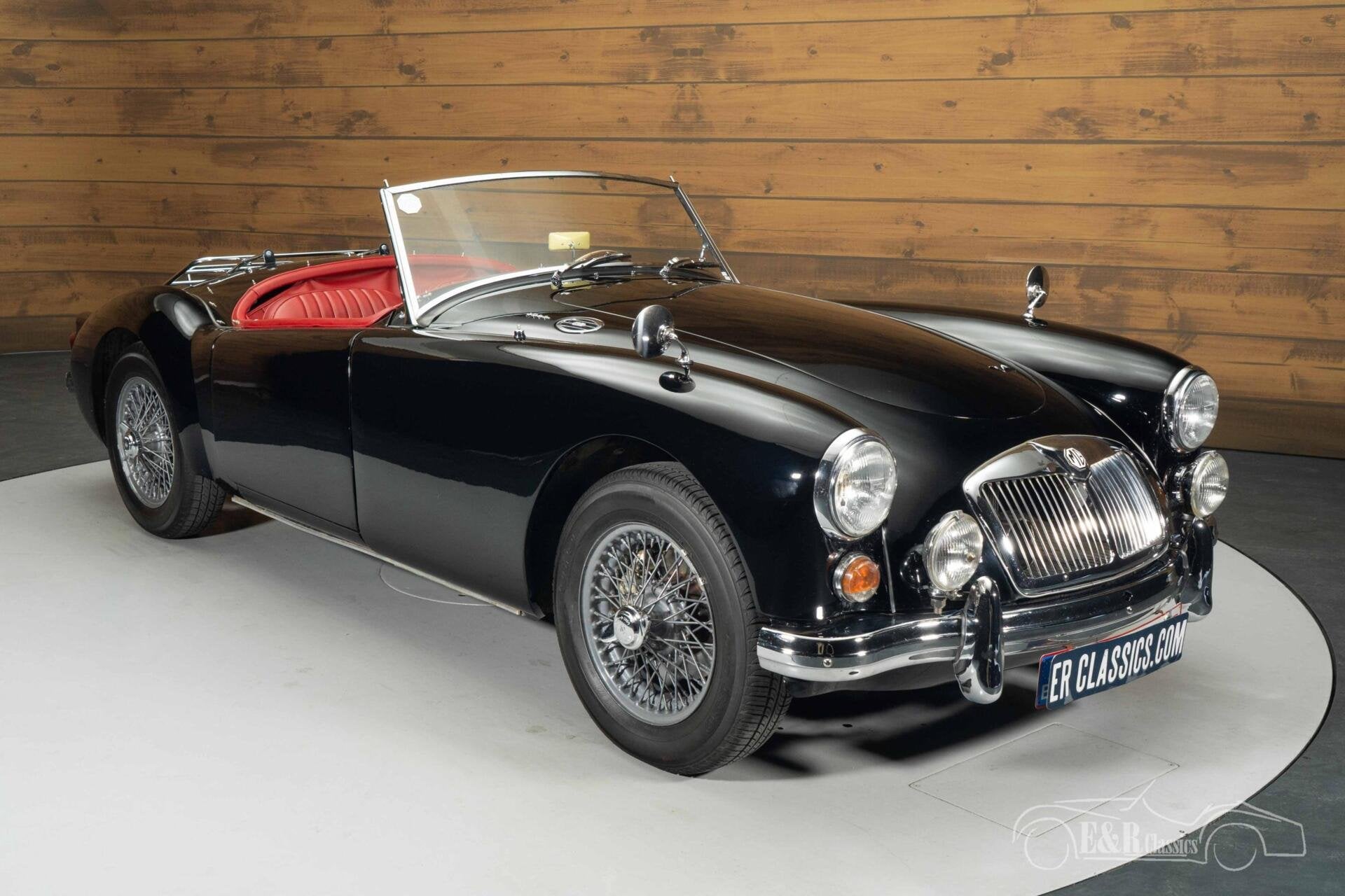 MG MGA Cabriolet | 1961, Auto's, Oldtimers, Achterwielaandrijving, Cabriolet, Zwart, Handgeschakeld