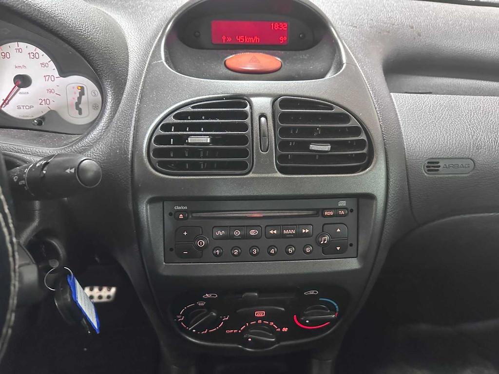 Peugeot - 206 CC - 1.6-16V AUTOMAAT- Car - 2002, Auto's, Gebruikt, 4 cilinders, Cabriolet, 4 stoelen