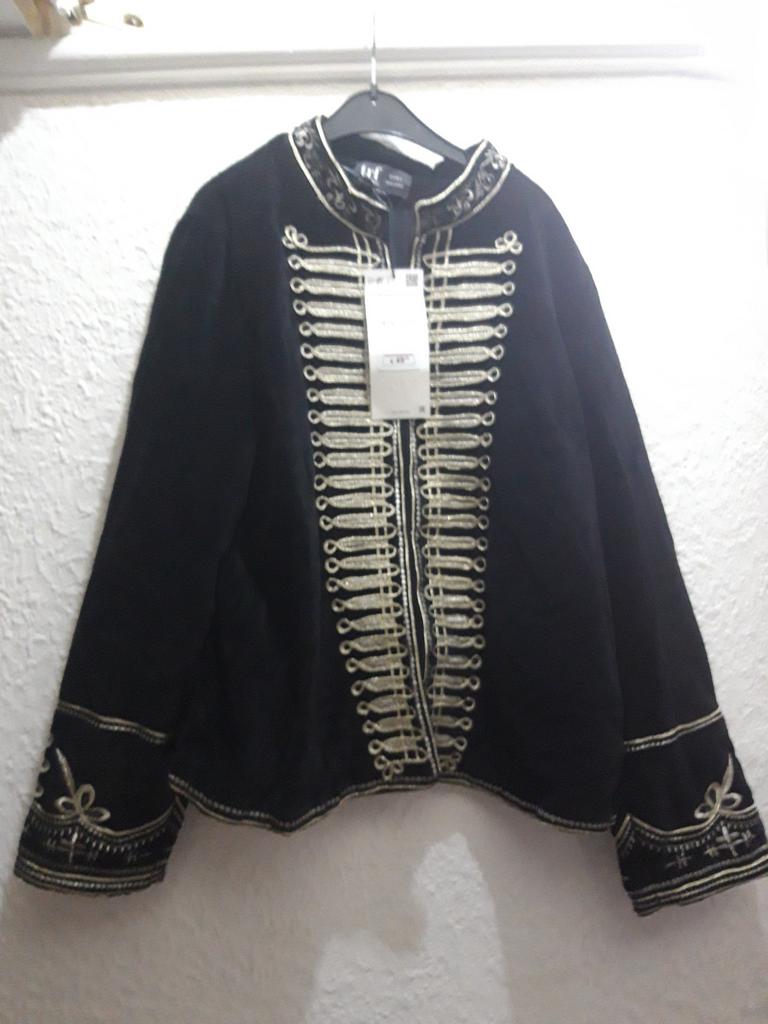 Nieuw fluweel  kort jasje  met goud, Zara, Maat 42/44 (L), Nieuw, Ophalen of Verzenden