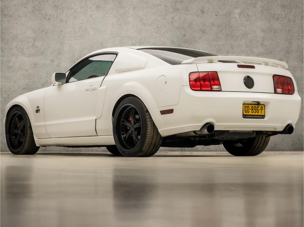 Ford USA Mustang 4.6 V8 GT 305Pk Automaat (YOUNGTIMER, NAVIG, Auto's, 12 maanden, Gebruikt, 4 stoelen, Wit