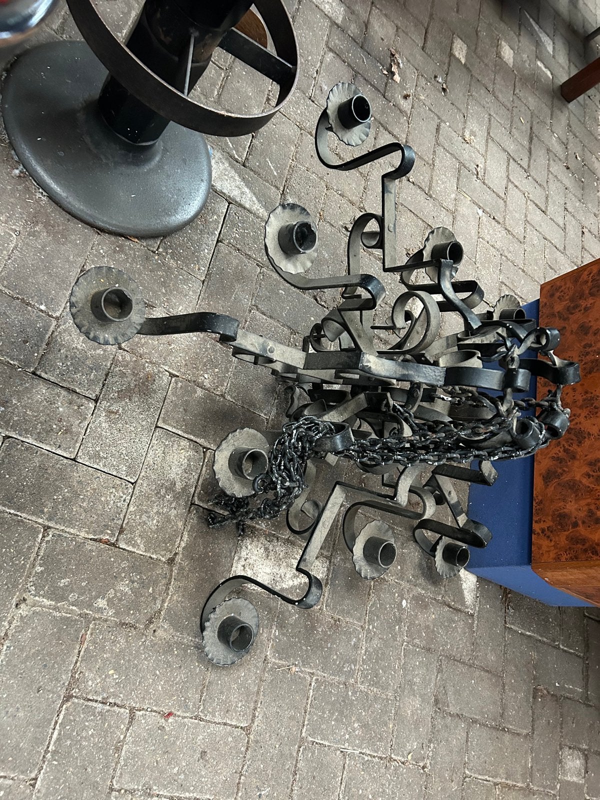 Antieke Smeedijzeren Kroonluchter / Hangende Kandelaar, Ophalen, Overige materialen