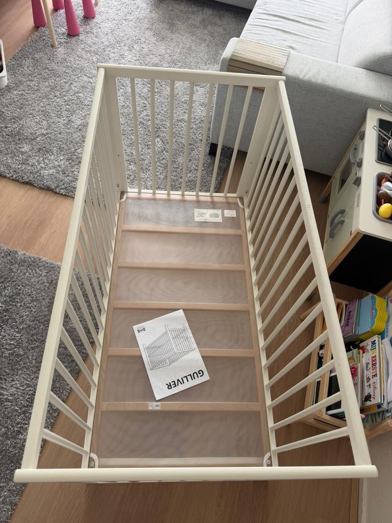 kinderbed met matras, Kinderen en Baby's, Boxen, Ophalen of Verzenden, Gebruikt