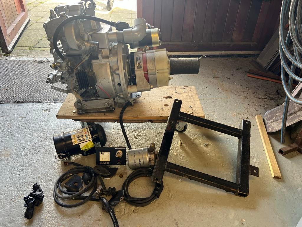 Hatz 1 cilinder dieselmotor 10 pk, Doe-het-zelf en Verbouw, Motoren, Ophalen, Zo goed als nieuw, Dieselmotor