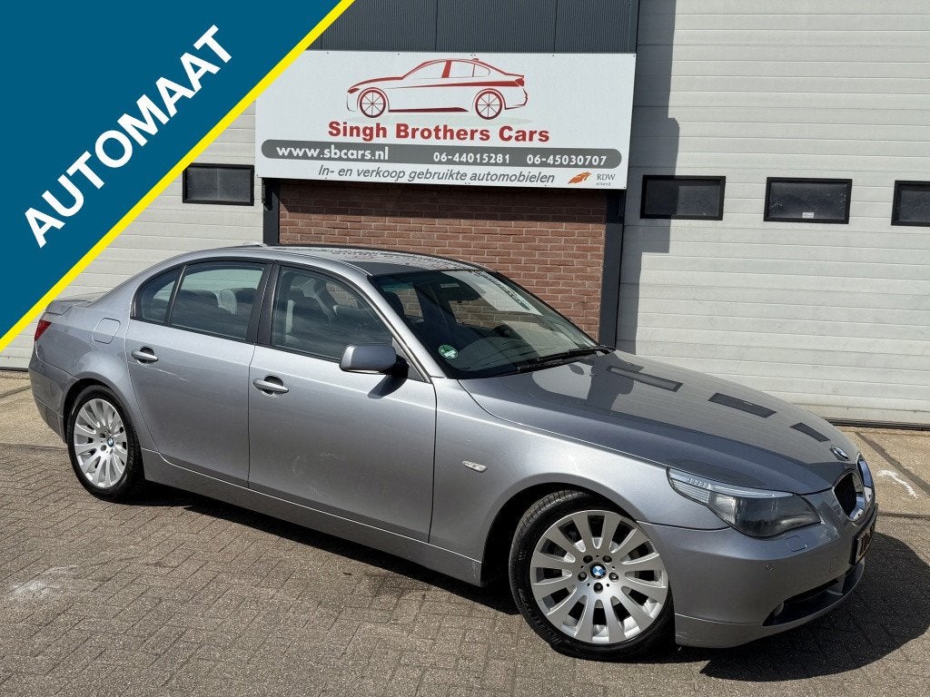 BMW 5 Serie 530i EXE AUT LEER NAVI Y-TIMER INRUIL MOG!, Auto's, Automaat, 232 pk, Gebruikt, 2000 kg