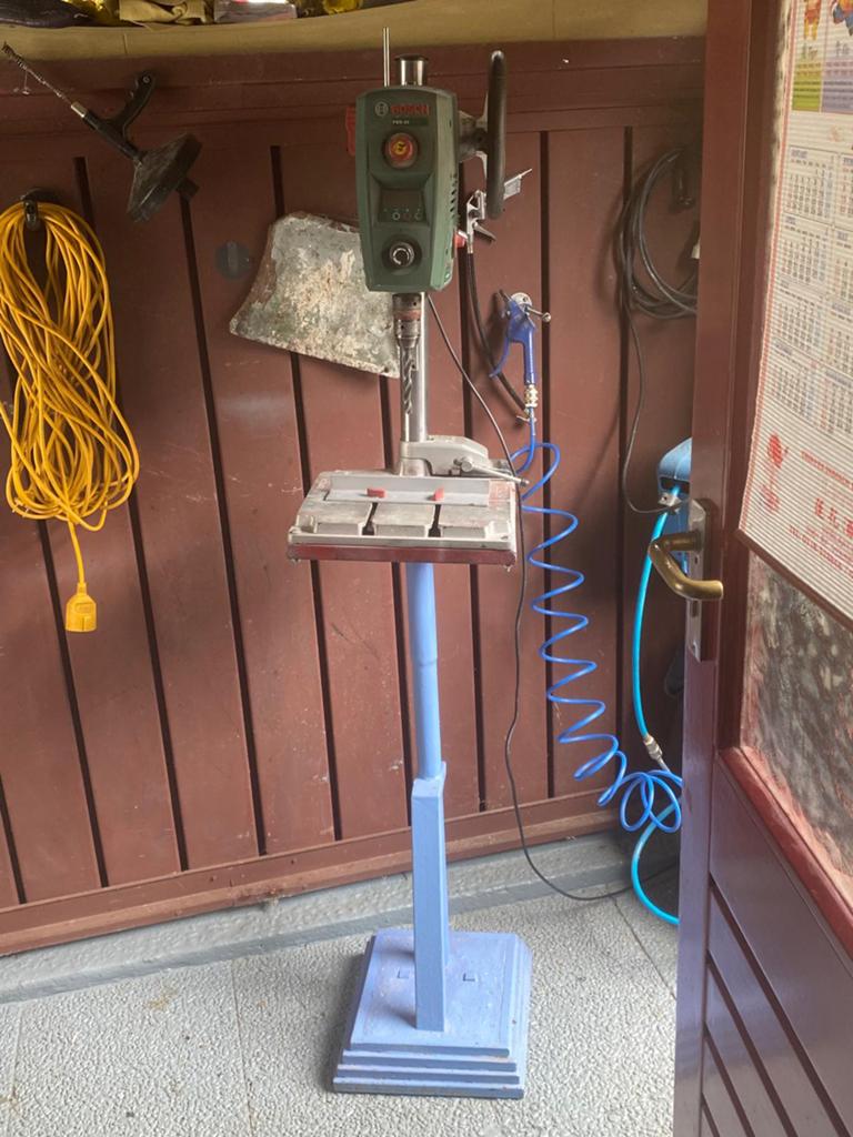 Elektrische kolomboormachine Bosch, Ophalen of Verzenden, Gebruikt, Boormachine, Variabele snelheid