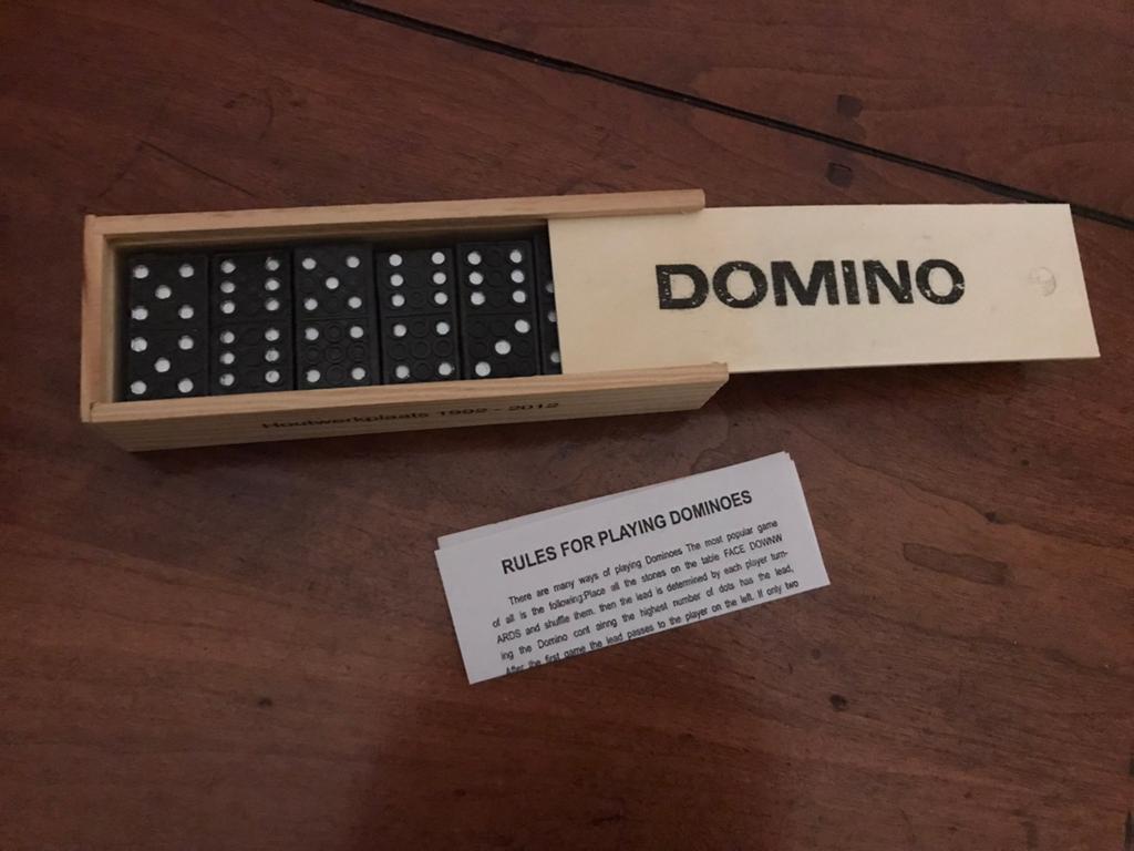 Mini domino spel in houten schuif doosje,, Ophalen of Verzenden