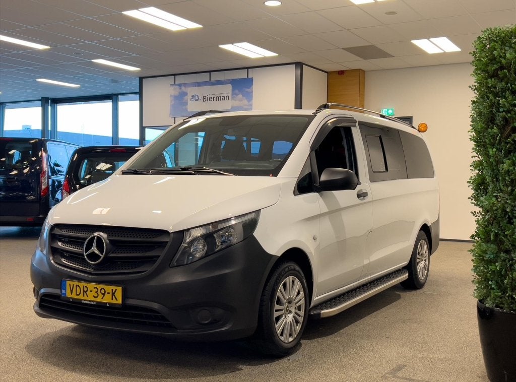 Mercedes-Benz Vito (bj 2017), Auto's, Mercedes-Benz, Stof, Gebruikt, Parkeersensor, Wit