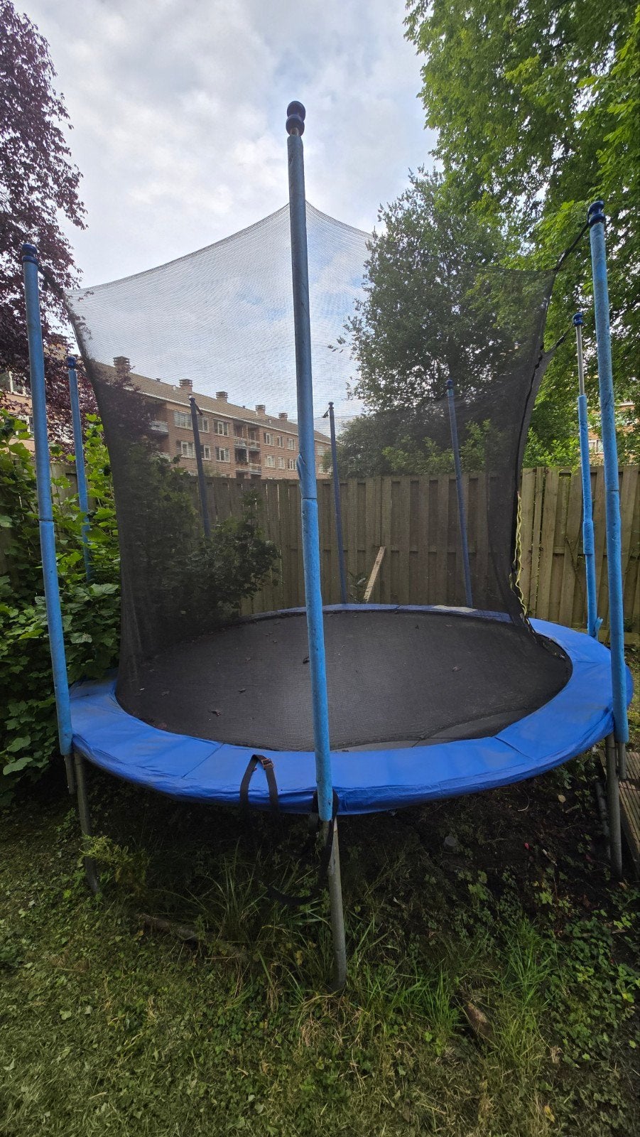 Trampoline 305cm met veiligheidsnet - Zo goed als nieuw, Ophalen, Zo goed als nieuw