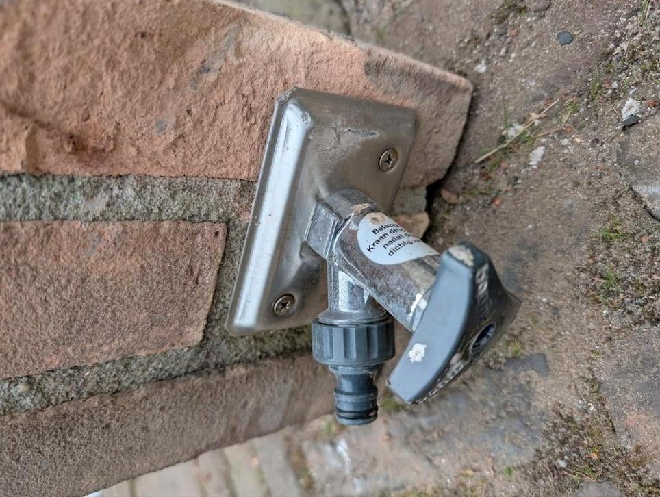 Vorstvrije buitenkraan, Ophalen, Gebruikt
