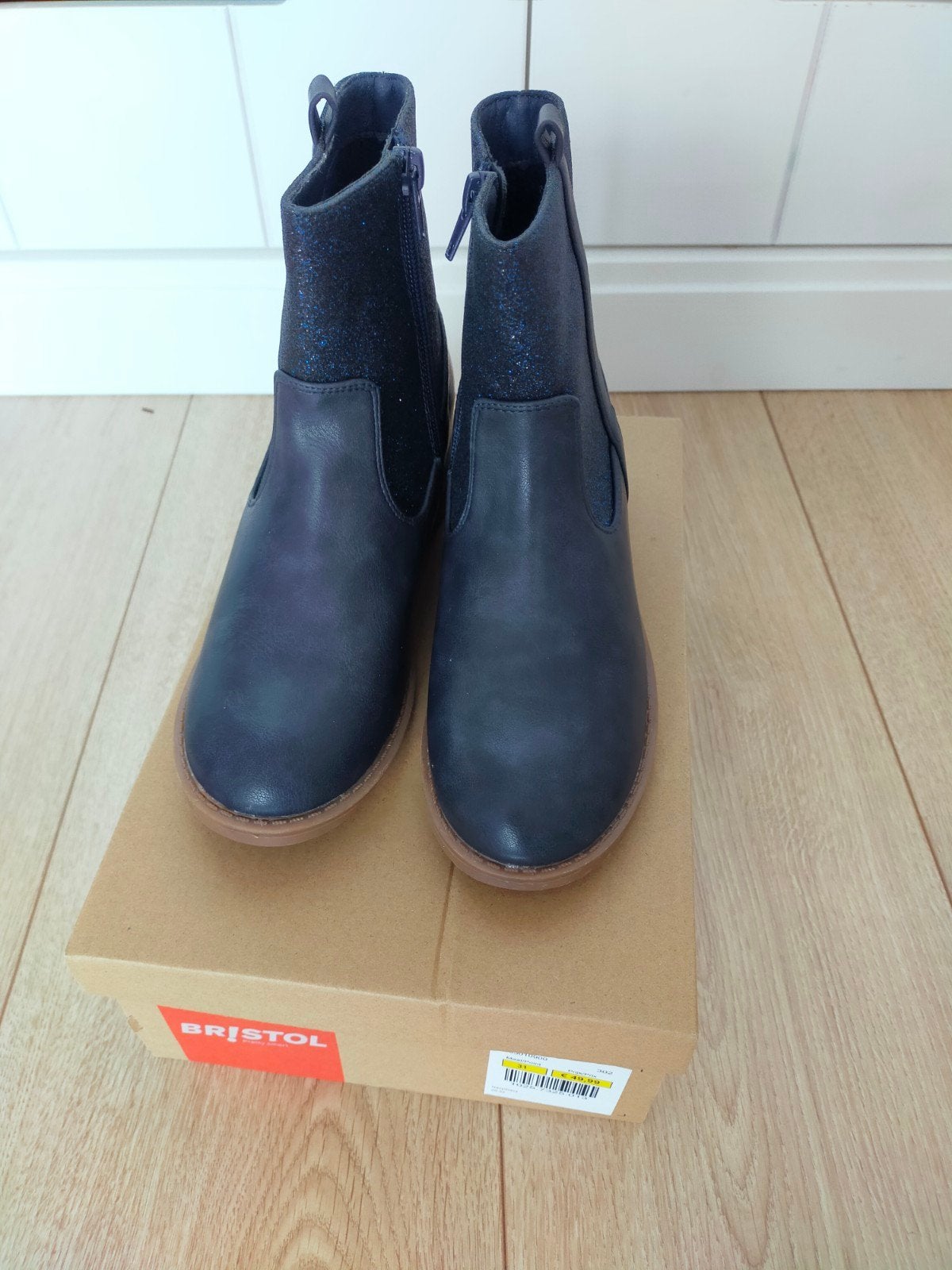 Nieuw! Mooie blauwe leren laarsjes van Bristol. Mt 31, Meisje, Nieuw, Ophalen of Verzenden, Laarzen