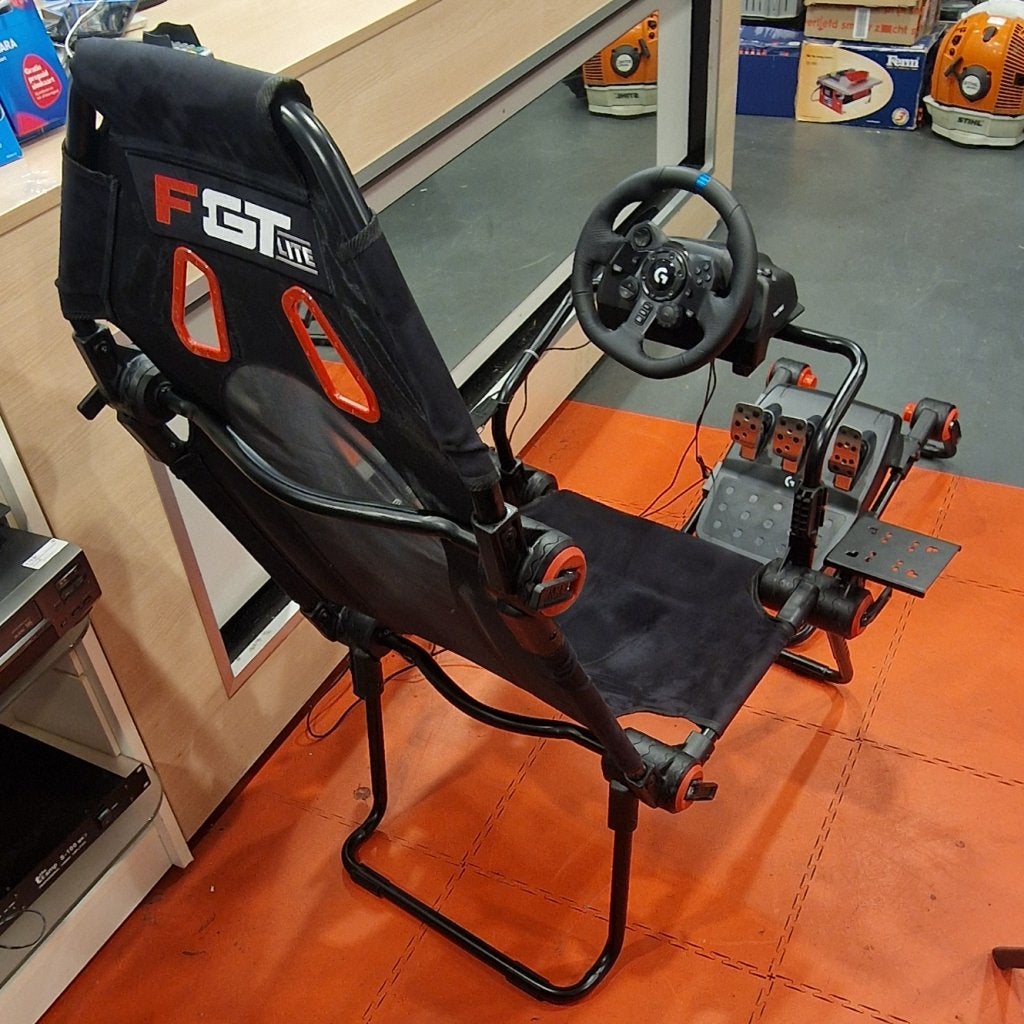 Logitech G923 met F-GT Lite next level racing stoel, 2K Games, Zo goed als nieuw, https://support.2k.com/hc/nl, 10 Hamilton Landing, Novato, CA 94949, Verenigde Staten