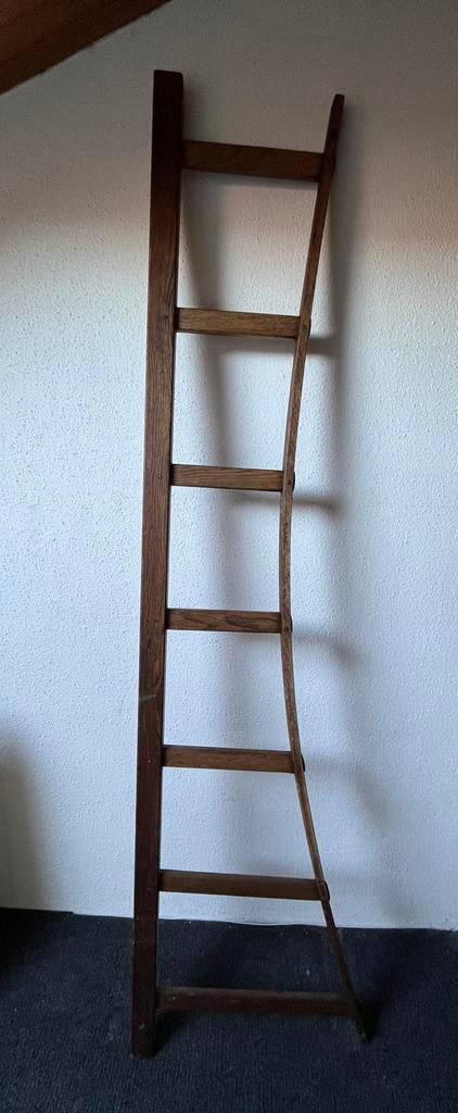 Houten trap mooi design, Doe-het-zelf en Verbouw, Ophalen of Verzenden, Gebruikt, Minder dan 2 meter