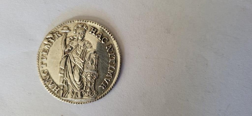 Zilver 10 Stuiver 1749 lichte beschadeging  zwart zeker echt, Ophalen of Verzenden, Koningin Beatrix, Overige waardes, Zilver