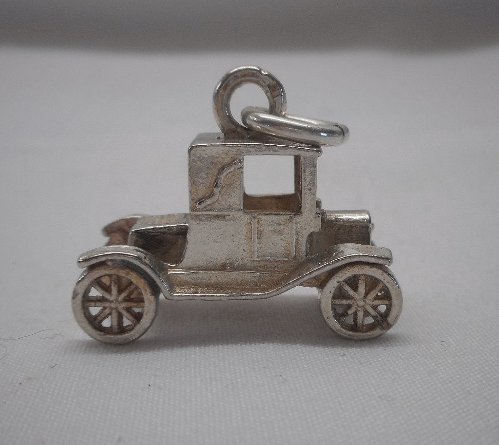 Zilveren grote vintage bedel oude auto nr.1326, Sieraden, Tassen en Uiterlijk, Bedels, Overige merken, Verzenden, Zo goed als nieuw