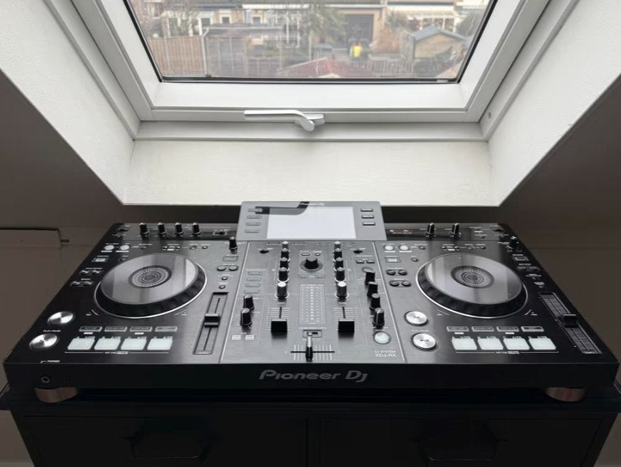 Foto 2 van Pioneer All in One XDJ RX standalone dj set cdj 2000 xz 2 3