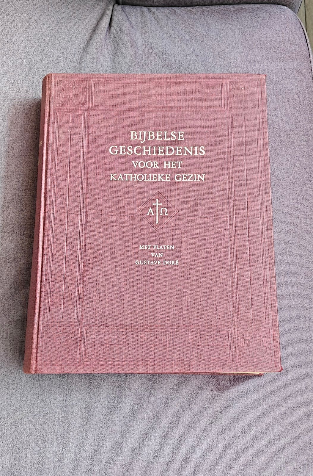 Bijbelse Geschiedenis voor het Katholieke Gezin (1953), Antiek en Kunst, Antiek | Boeken en Bijbels, Ophalen of Verzenden, F.X.M. Schiphorst, Prof. Dr. J.A.E. van Dodewaard