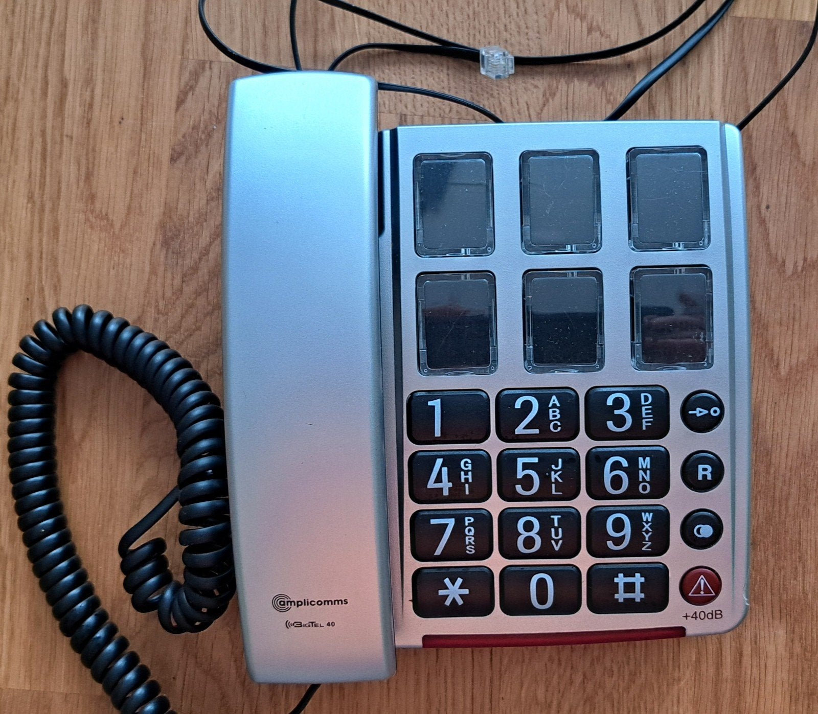 senioren / slechthorenden vaste telefoon Amplicomms, Telecommunicatie, Ophalen of Verzenden, Zo goed als nieuw