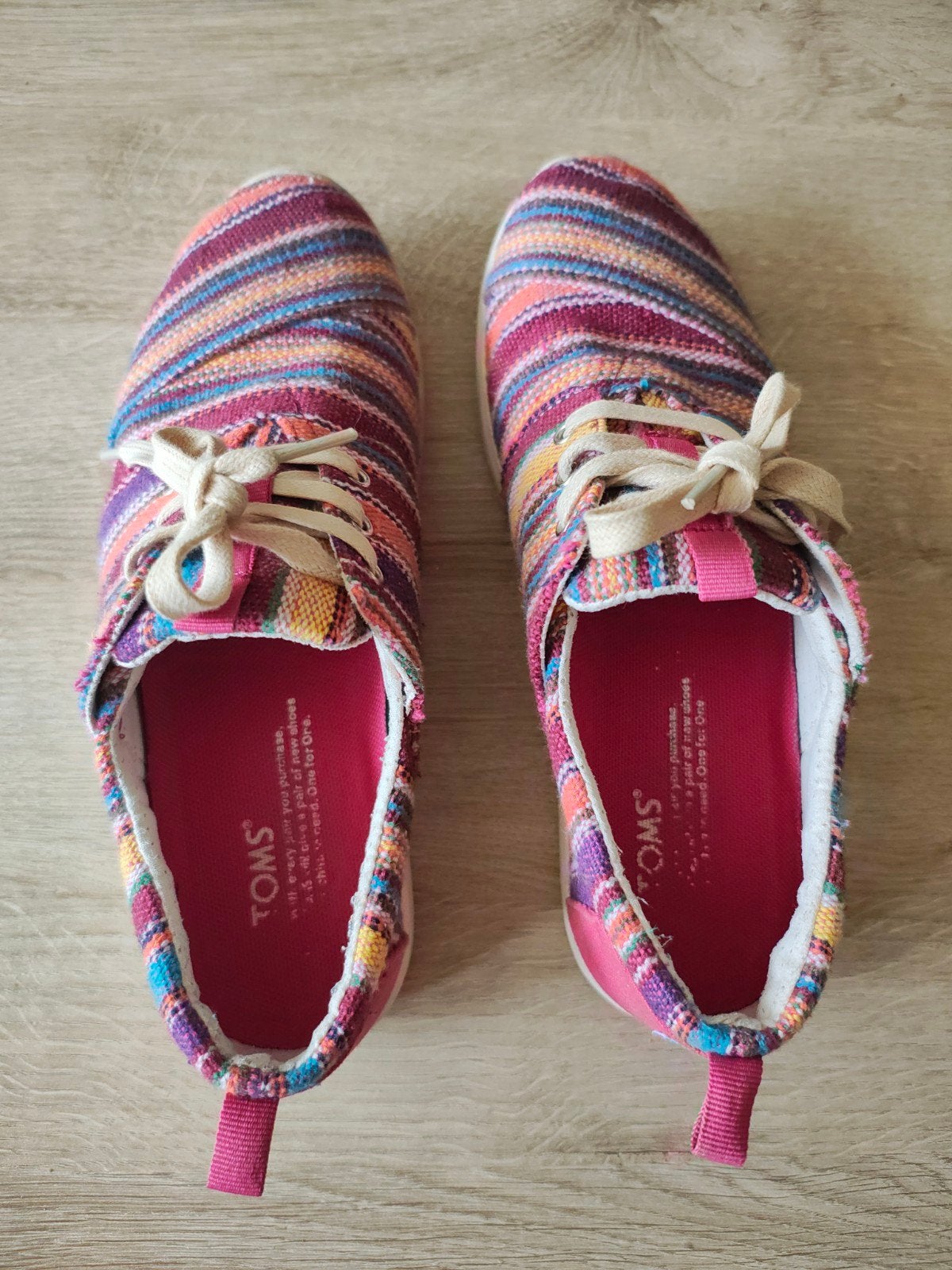 Toms kleurige schoenen. Maat 39., Kleding | Dames, Schoenen, Ophalen, Gedragen, Sneakers of Gympen