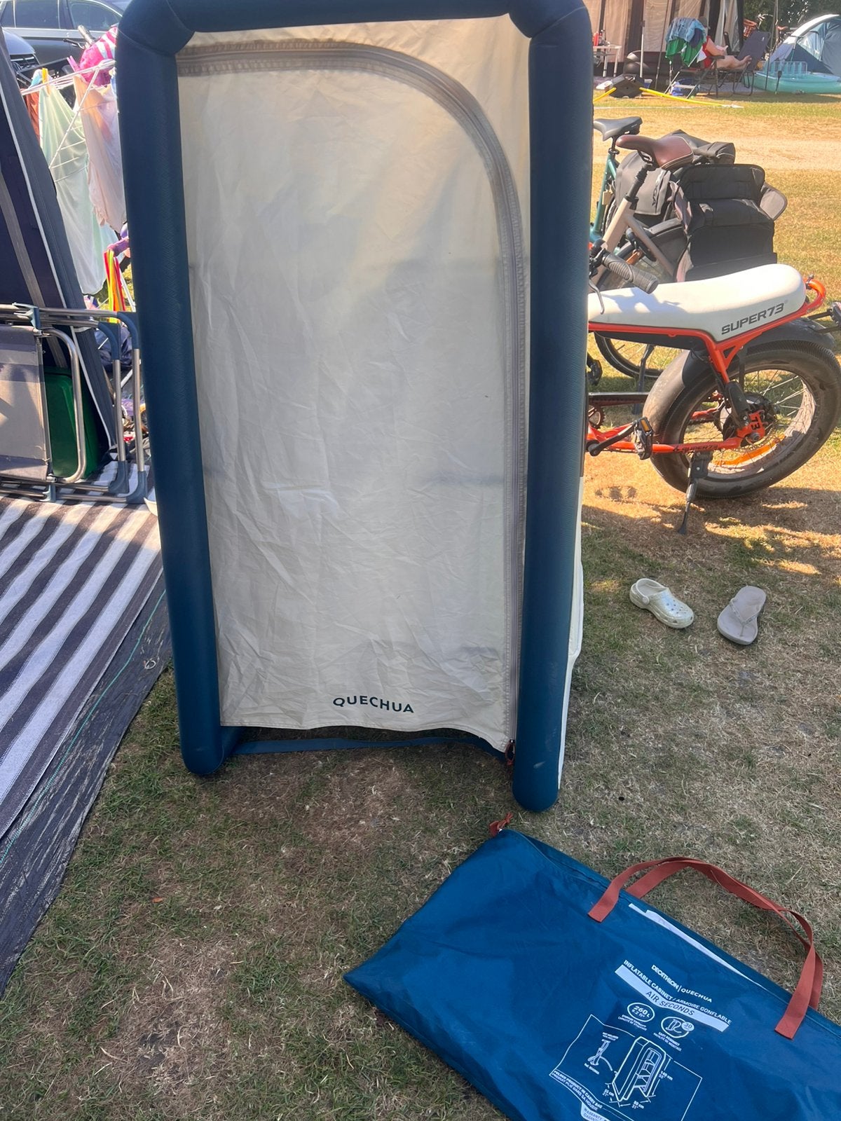 Quechua air campingkast camping de kleine wolf, Ophalen, Zo goed als nieuw, Campingkast
