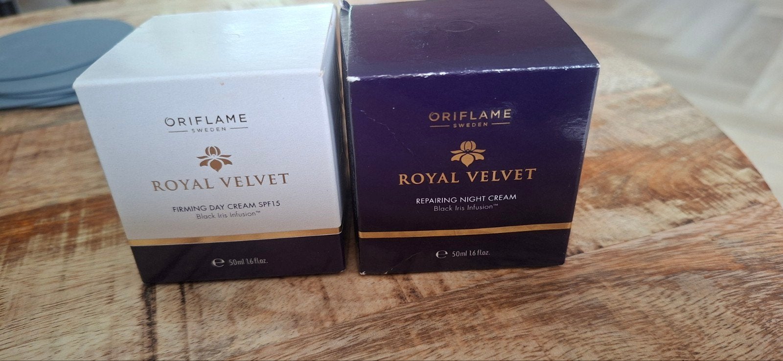 Oriflame Royal Velvet Dag- en Nachtcrème Set, Ophalen, Nieuw, Gehele gezicht