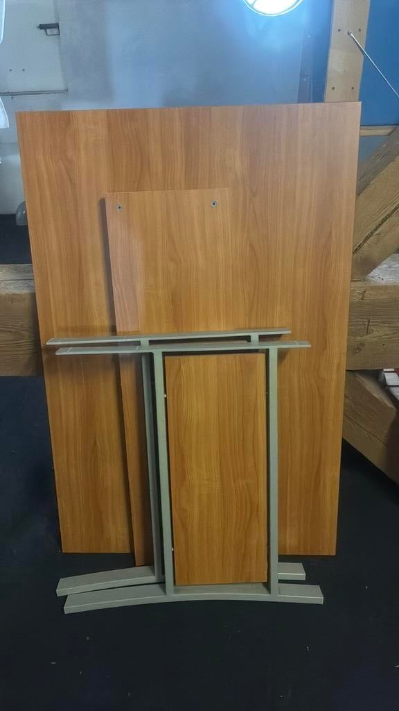 Bureau 1.20 bij 80 cm hoogte 75 cm, Ophalen, Zo goed als nieuw