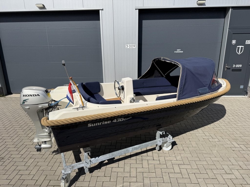 Nette Sunrise 430 Sloep Compleet incl. Honda 10PK 4-takt, 4 m, Wfwatersport@botenverhuurhoorn.nl, 2 m, Sunrise