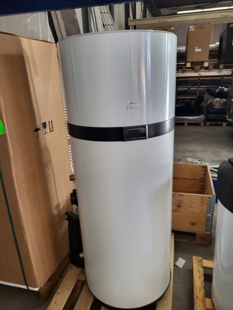 warmtepomp boiler Ferroli 200 liter, Ophalen, Aardgas, 100 liter of meer, Nieuw