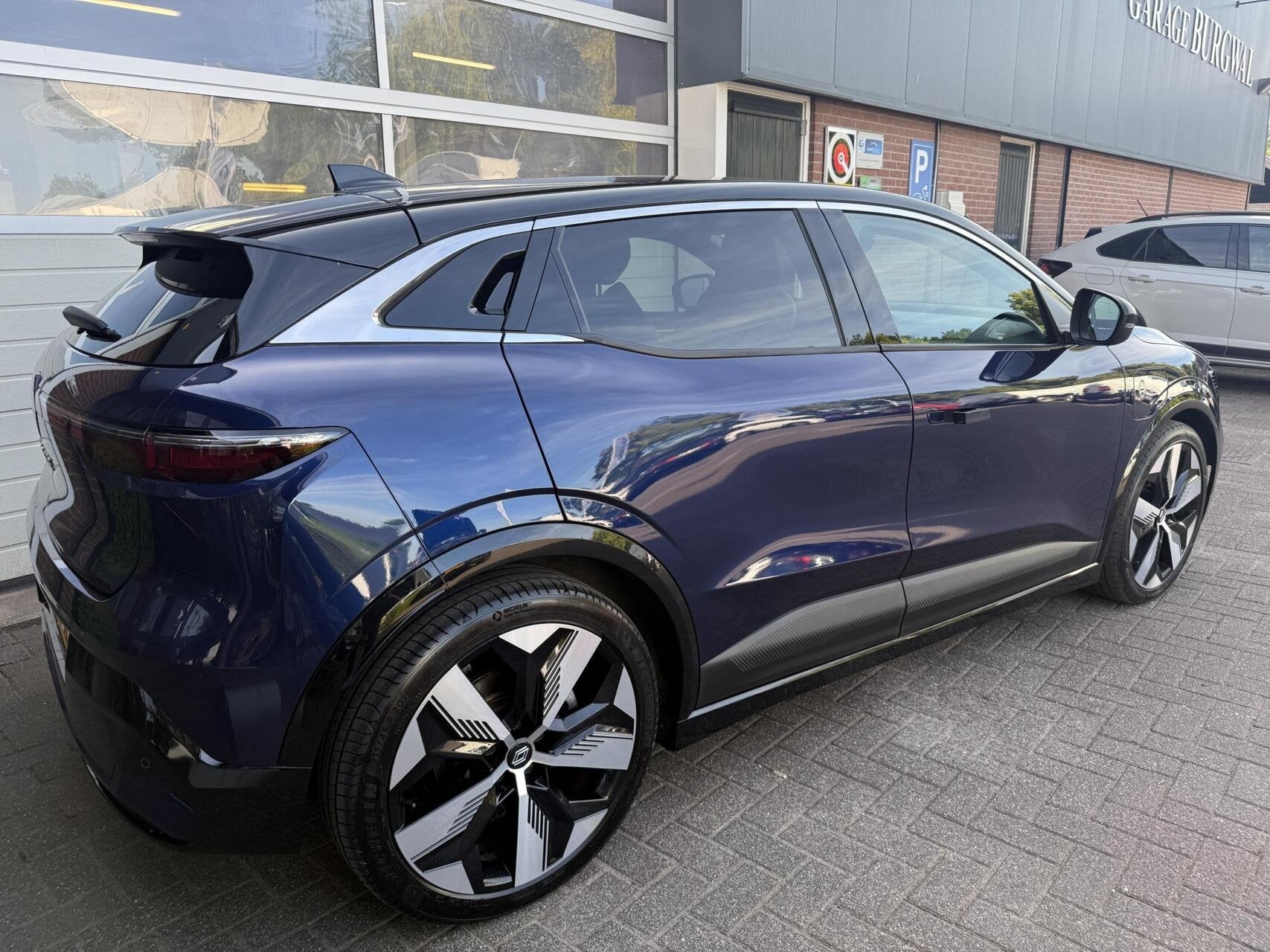 Renault Mégane E-Tech EV60 Optimum SOH 95% WARMTEP. STOEL+S, Auto's, 12 maanden, Blauw, Onderhoudsboekje, 900 kg