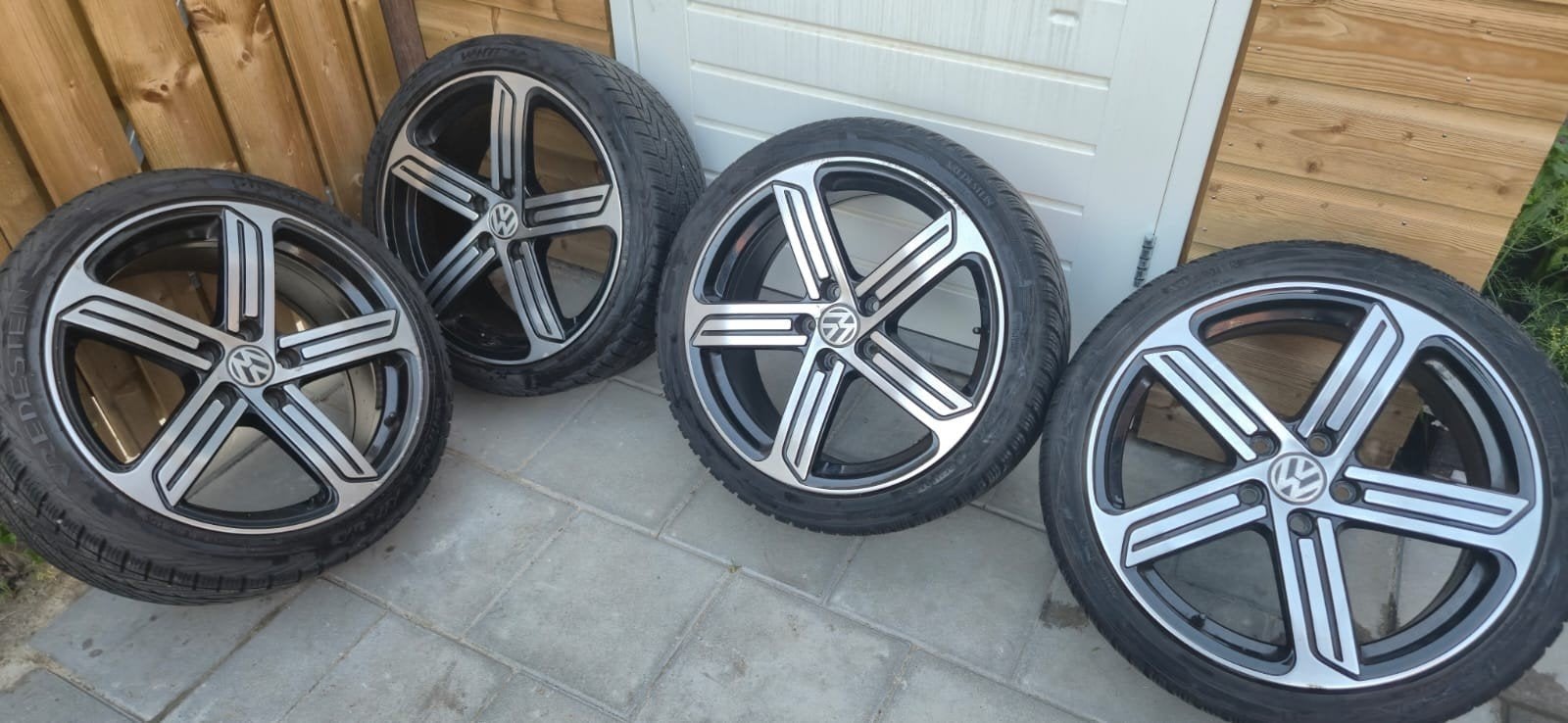 VW Golf 7 R Cadiz 18" inch velgen met winterbanden, Auto-onderdelen, Banden en Velgen, Ophalen, 18 inch, Gebruikt, Banden en Velgen