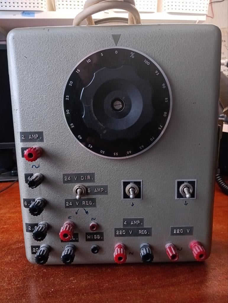 Variac in zelfbouw behuizing., Ophalen, Gebruikt