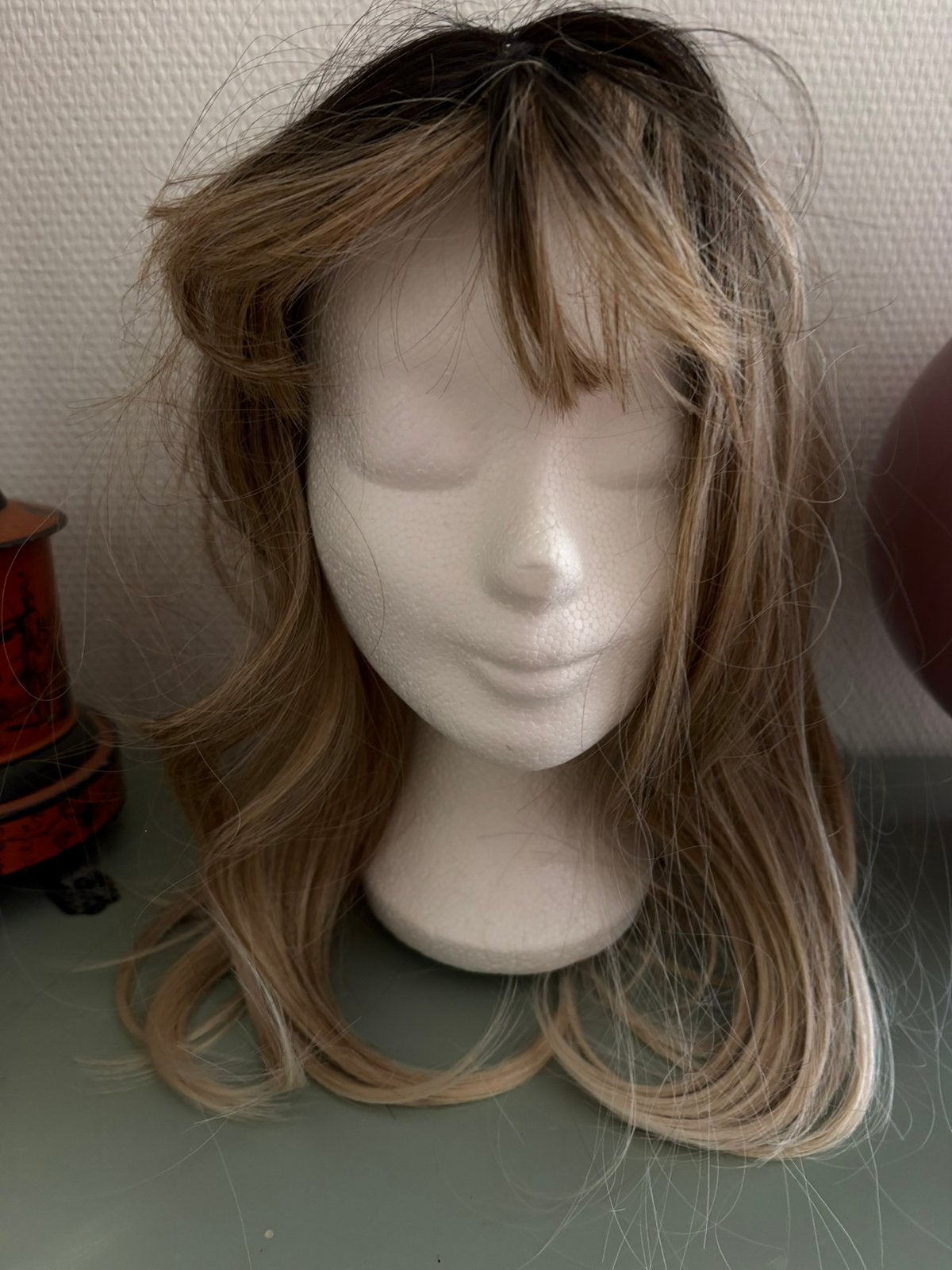 Haarwerk halfkang blond met donkere uitgroei op clips, Ophalen of Verzenden, Pruik of Haarverlenging