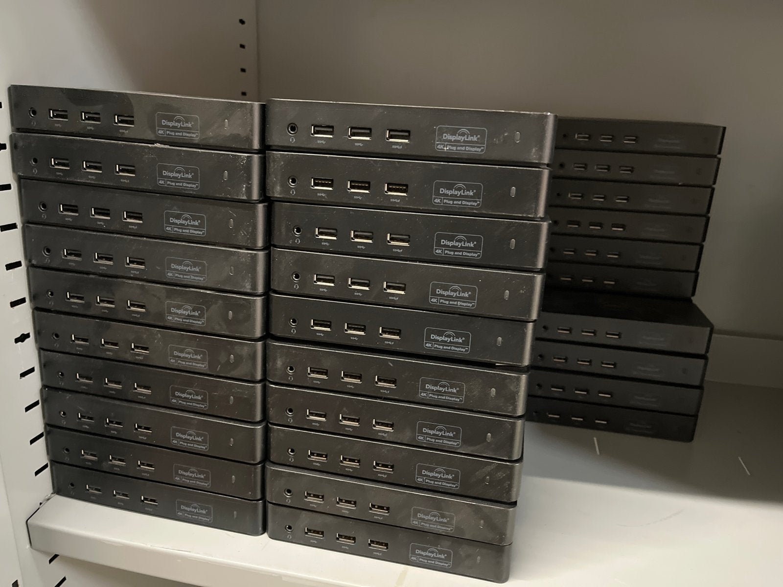 Partij 114 stuks Dell D3100 Docking Stations, Ophalen of Verzenden, Gebruikt