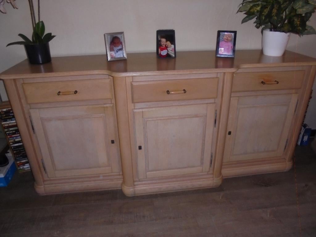 dressoir massief licht eiken, Huis en Inrichting, Kasten | Dressoirs, Ophalen, Met plank(en), Gebruikt, Eikenhout