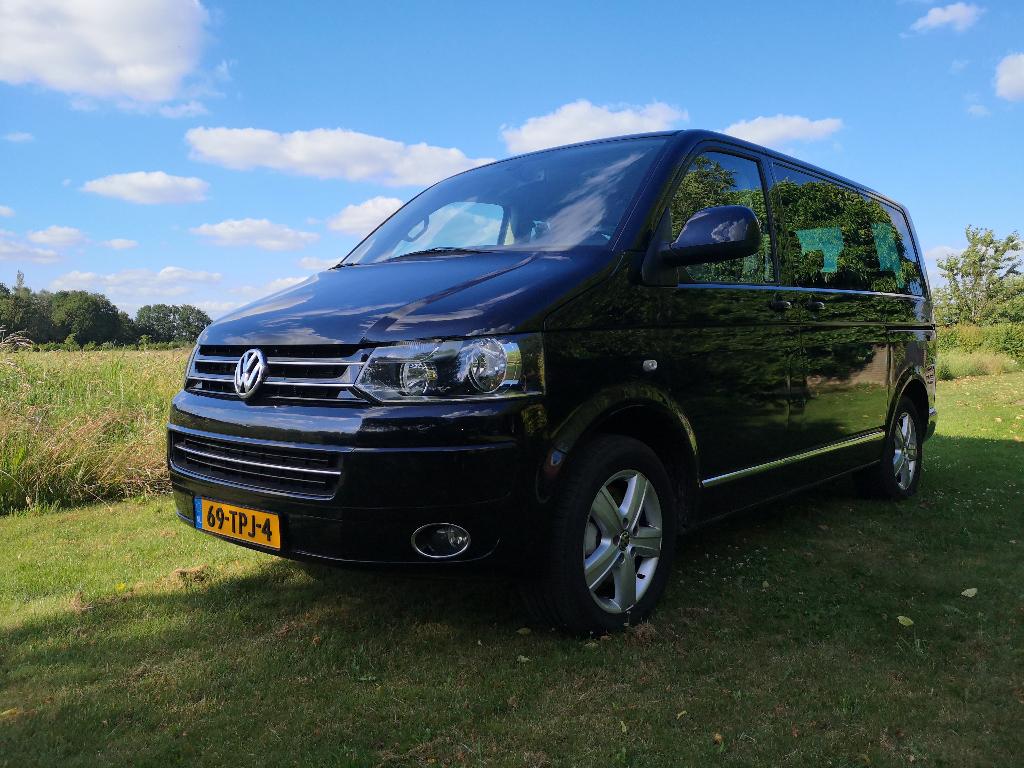 VW Multivan T5 Camper, High Line 2.0 TDI 132KW (180PK), Auto's, Zwart, 241 €/maand, 179 pk, Zwart