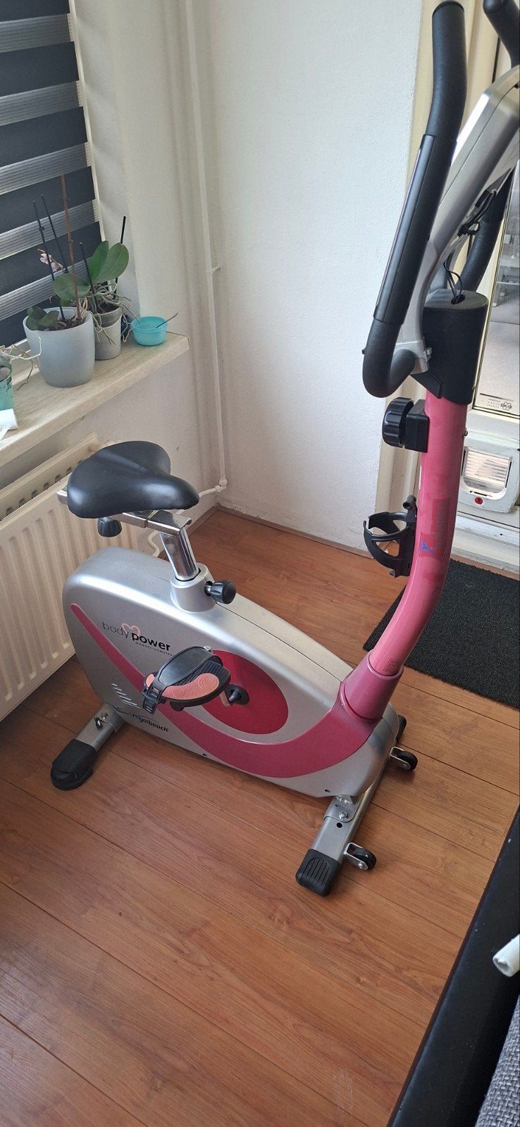 Hometrainer Body Power - Zo goed als nieuw, Ophalen, Zo goed als nieuw, Metaal, Benen
