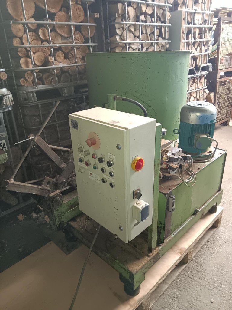 Briketpers. houtmachine, Doe-het-zelf en Verbouw, Gereedschap | Overige machines, Ophalen of Verzenden