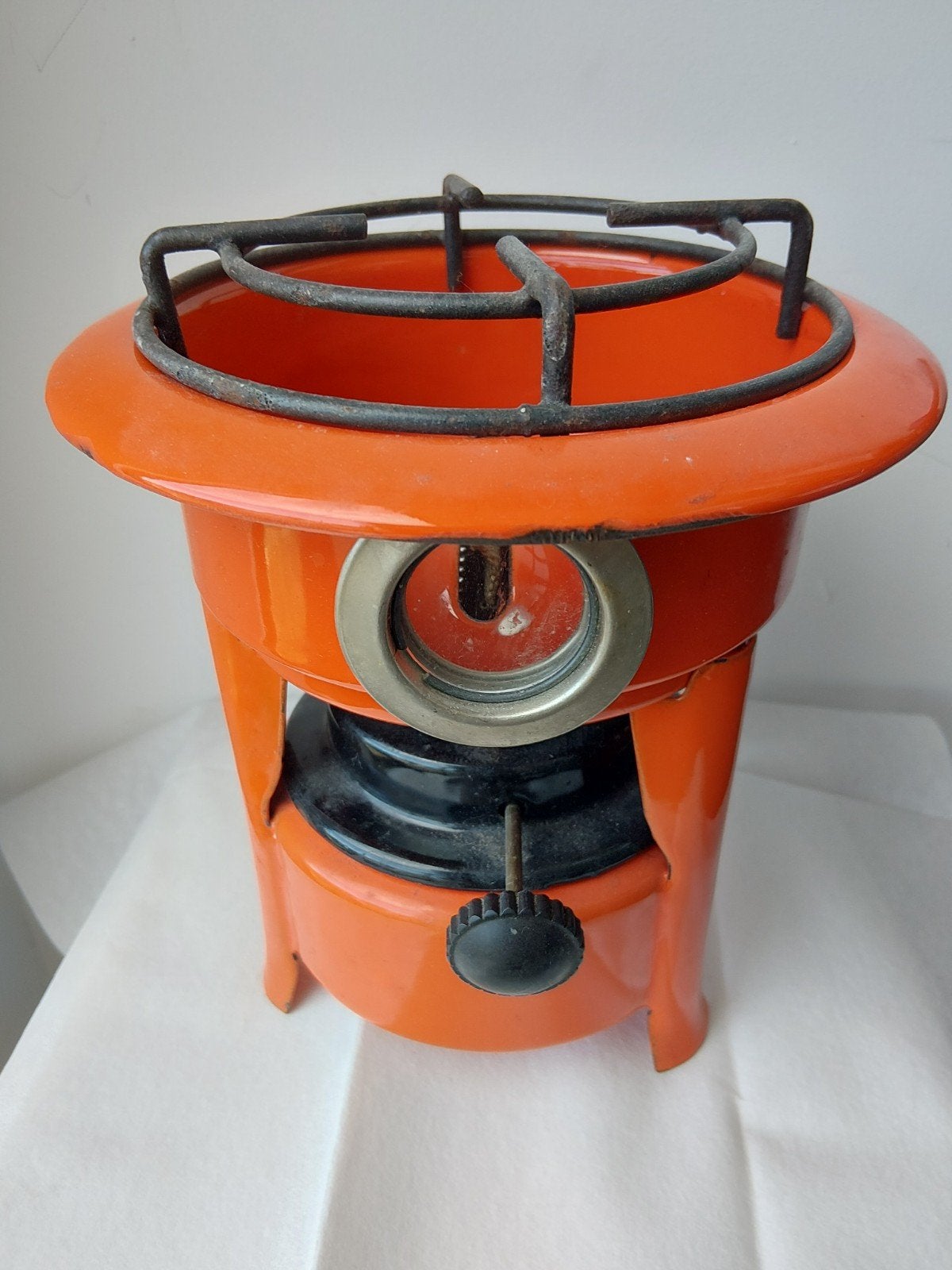 Vintage Oranje Petroleum Kooktoestel / Campingbrander, Antiek en Kunst, Ophalen of Verzenden