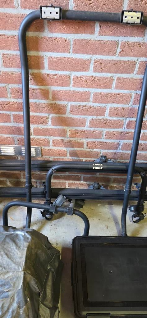 Thule fietsendrager voor 2 fietsen, Ophalen, Achterklepdrager
