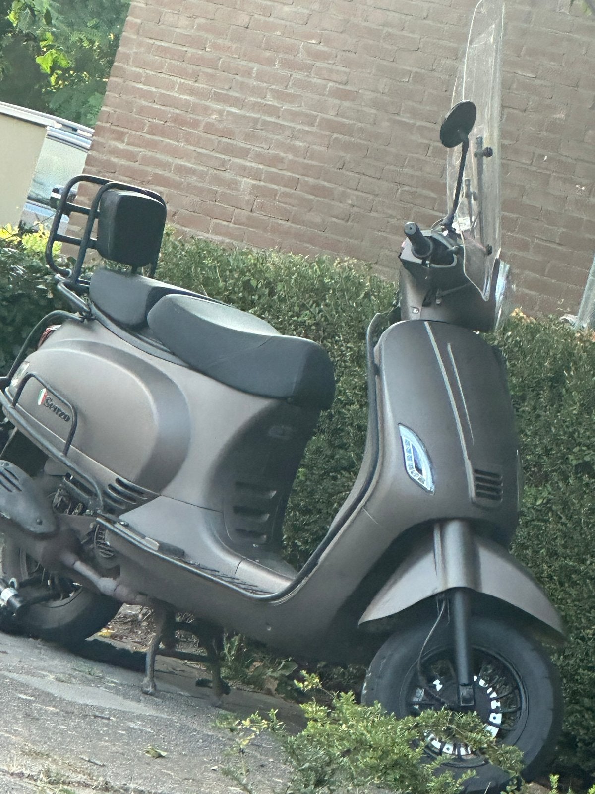Stijlvolle Senzo Scooter - helemaal goed in gebruik/staat, Fietsen en Brommers, Snorfietsen en Snorscooters, Ophalen of Verzenden