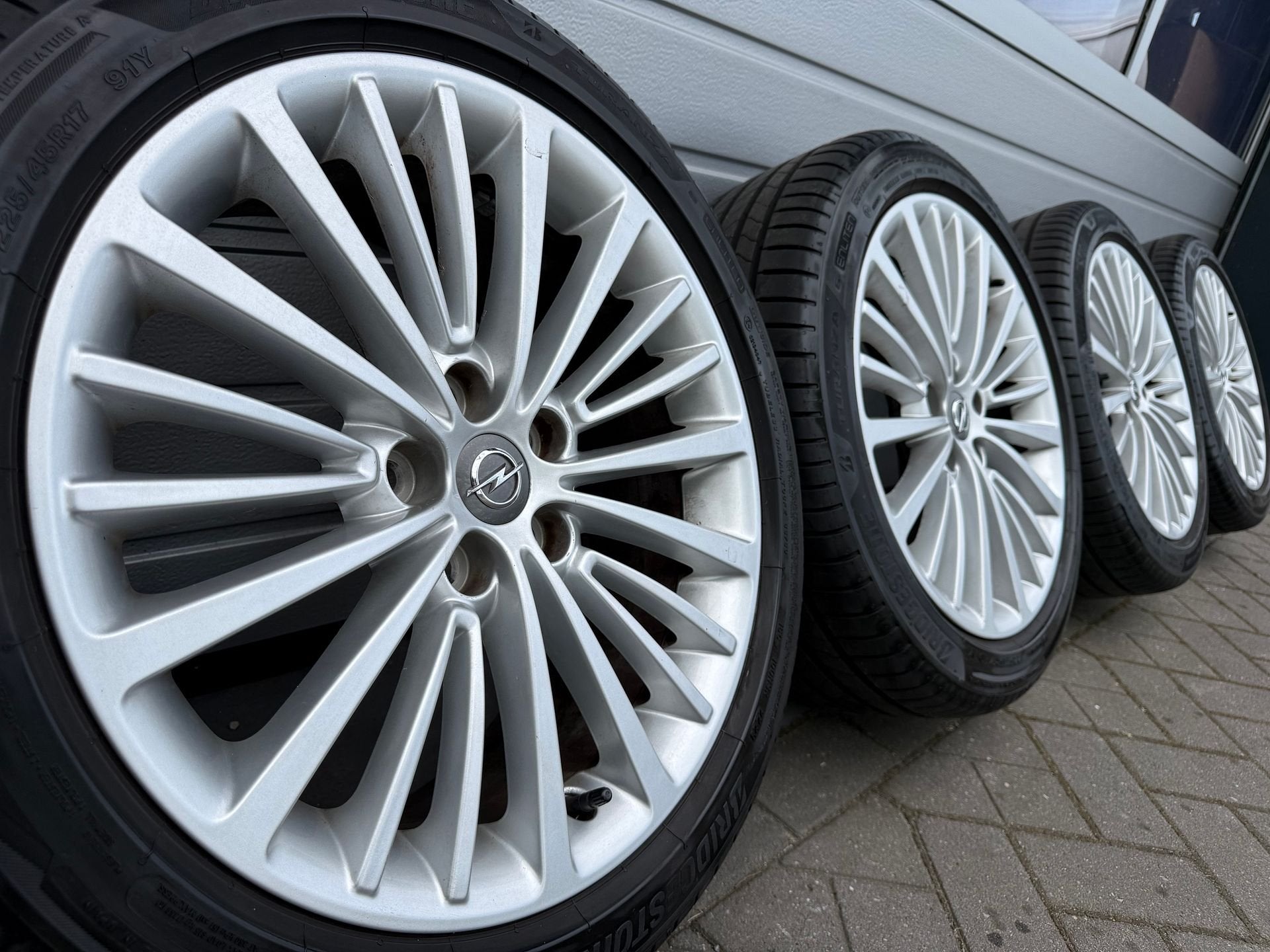 Origi 17" Opel Astra J Astra K Ampera-e velgen zomerbanden, Gebruikt, -, -, Banden en Velgen