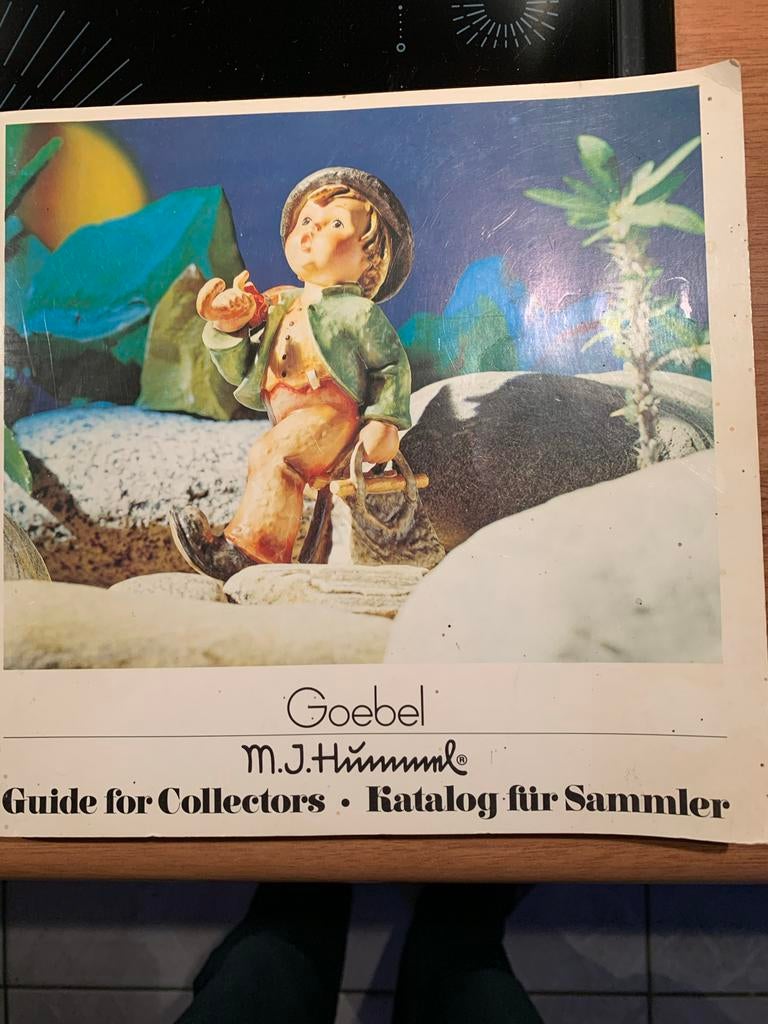 Goebel Hummel beeltjes catalogus, Verzamelen, Beelden en Beeldjes, Ophalen of Verzenden, Gebruikt, Hummel
