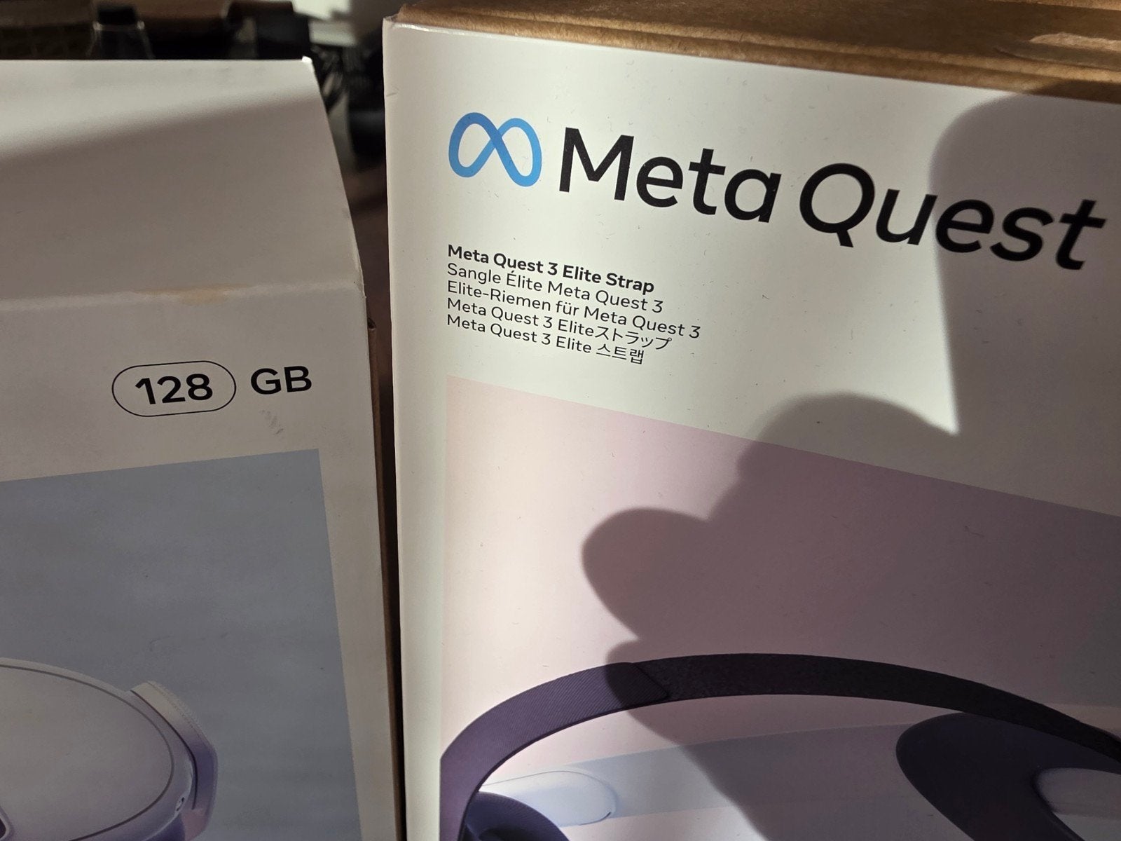 Foto 4 van Meta Quest 3 128gb, Elite Strap, Link Cable + WiFi 6E Router