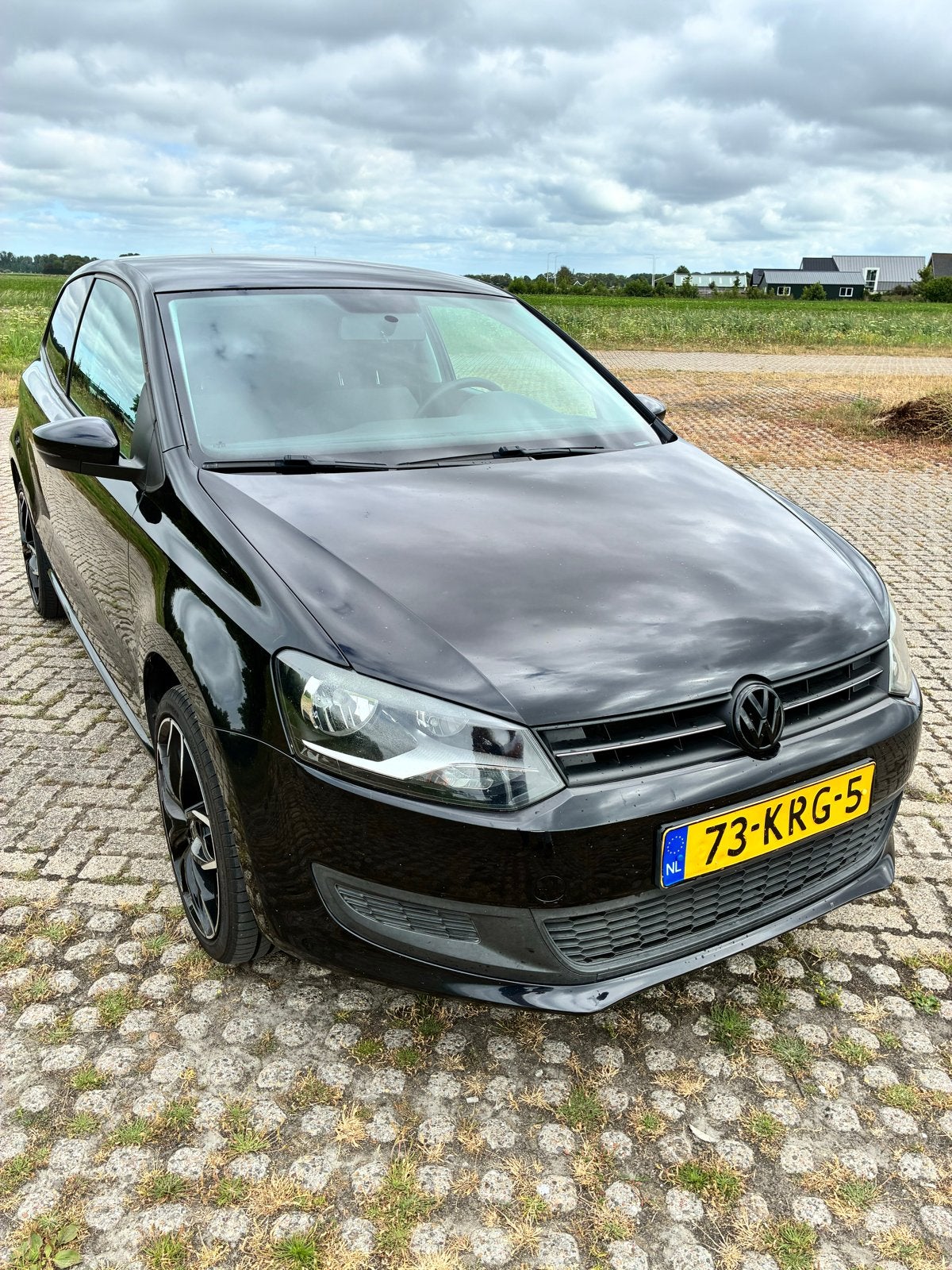 Volkswagen Polo 1.4 16V FSI 63KW 2010 Zwart, Voorwielaandrijving, 970 kg, 40 €/maand, 4 cilinders