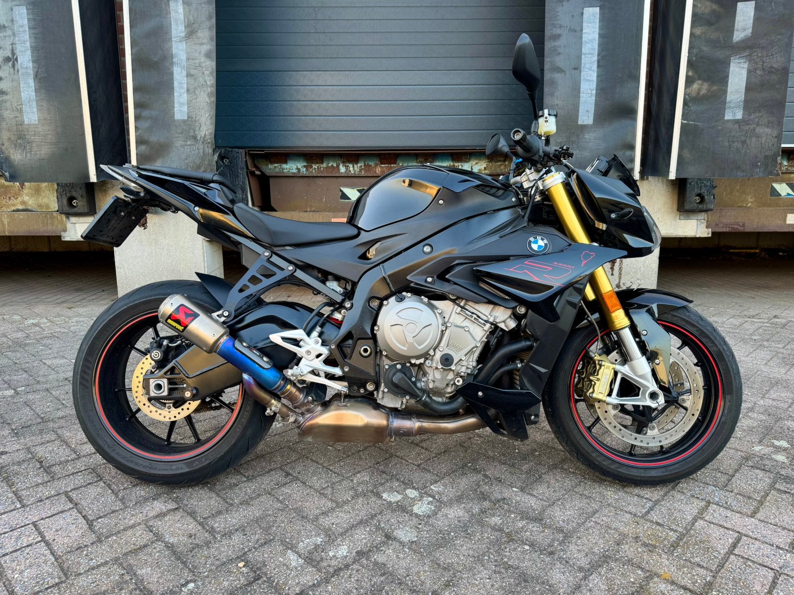 BMW S1000R 2019 | Dynamic Pack | Akrapovič | DDC | DTC |, Motoren, Occasion, Traction Control, 4 cilinders, Motorrijbewijs A