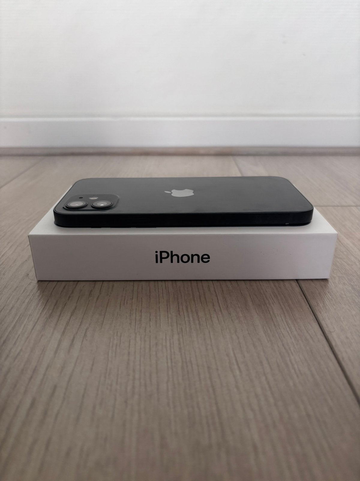 Iphone 12 64GB - zo goed als nieuw, Ophalen, 83 %, Zwart, Zo goed als nieuw