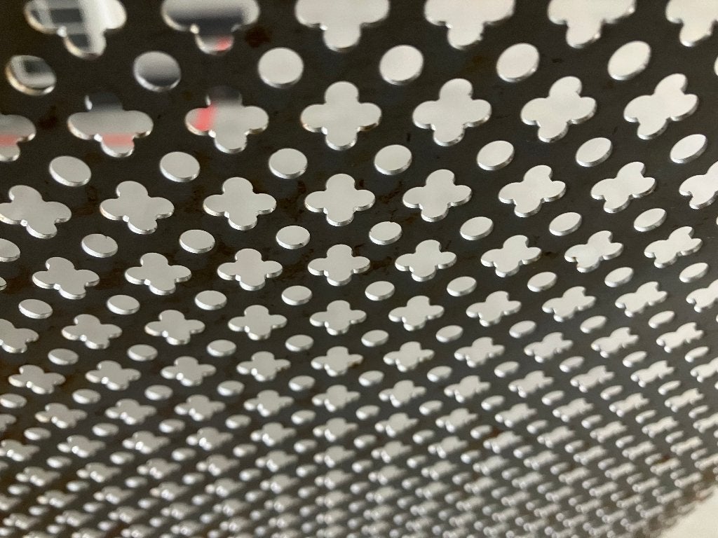 Staal mat stalen mat rooster ( 390 ), Doe-het-zelf en Verbouw, Metalen, Ophalen, Gebruikt, Nb, Nb