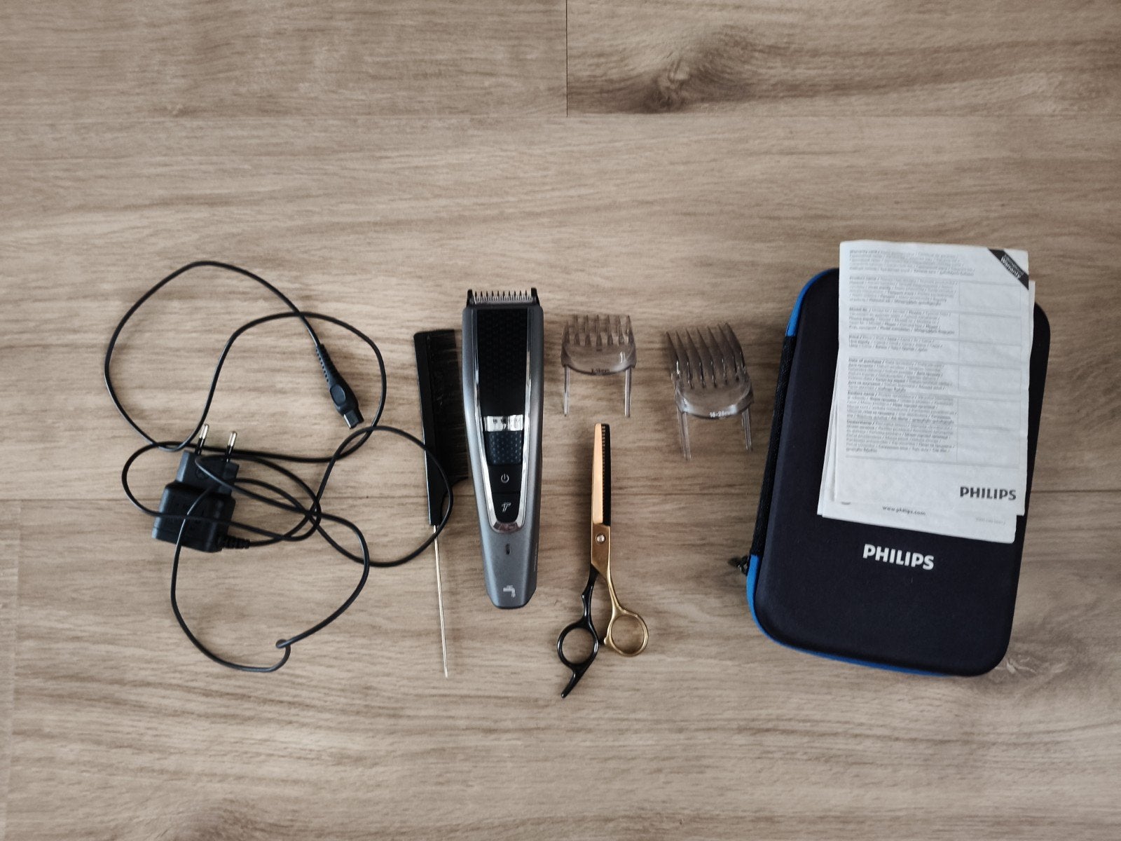 Philips Tondeuse met accessoires en etui, Ophalen of Verzenden, Gebruikt, Tondeuse