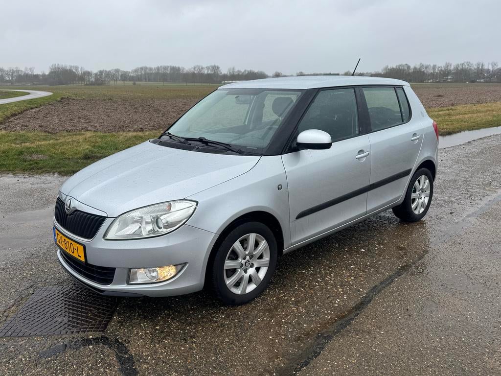 Skoda Fabia 1.2 TSI 77KW Dsg-7 2013 Grijs, Auto's, Skoda, Stof, 1064 kg, 49 €/maand, 1200 kg