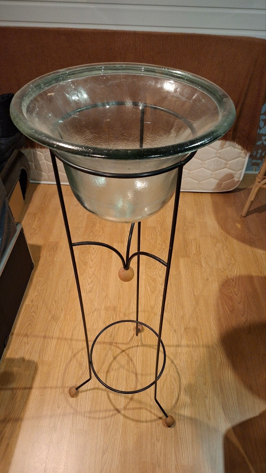 Glazen vaas op metalen standaard - Vintage look, Ophalen, Gebruikt, Transparant, Glas
